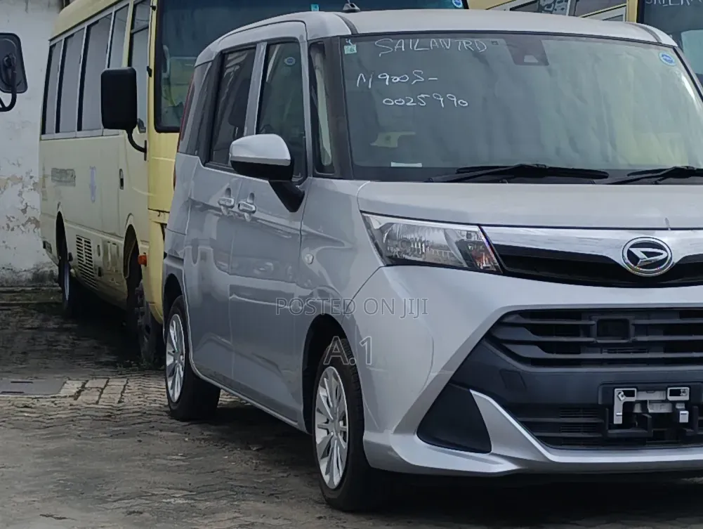 Daihatsu Thor 1.0 Petrol FWD 2019 Silver