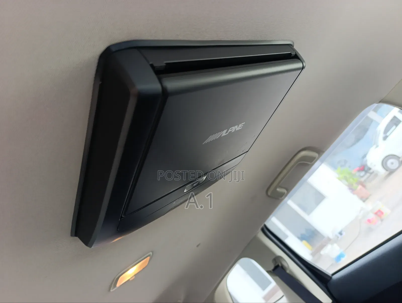 Mitsubishi Outlander 2019 Brown