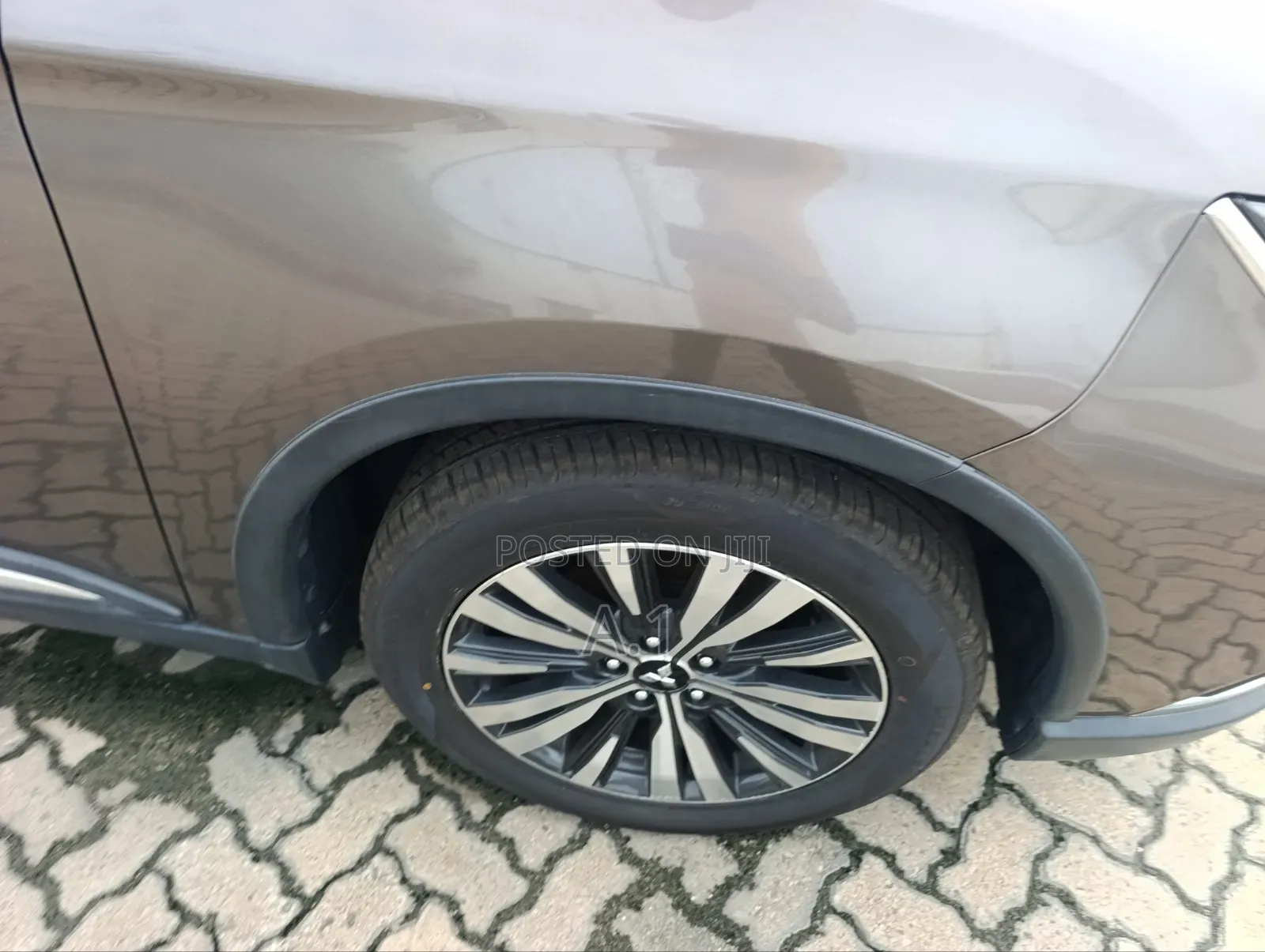 Mitsubishi Outlander 2019 Brown