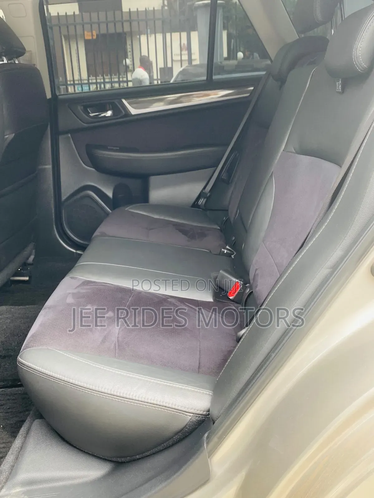 Subaru Outback 2016 Gray