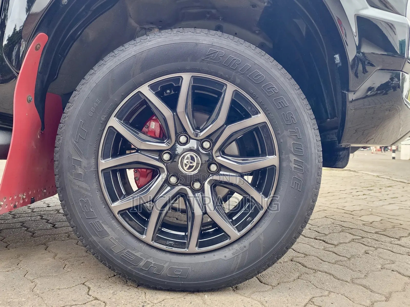 Toyota Hilux 2022 Black