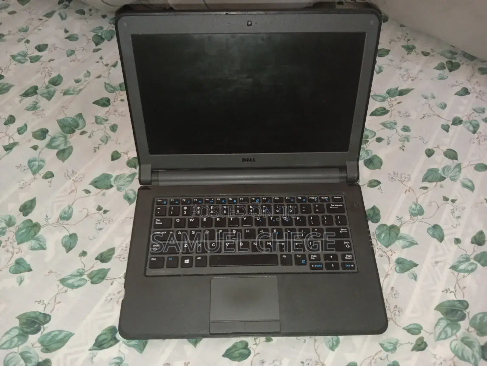 Laptop Dell Latitude 3350 4GB Intel Celeron HDD 256GB