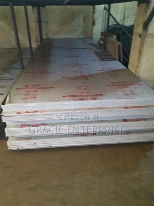 Heavy Duty Polycarbonate Sheets - main view