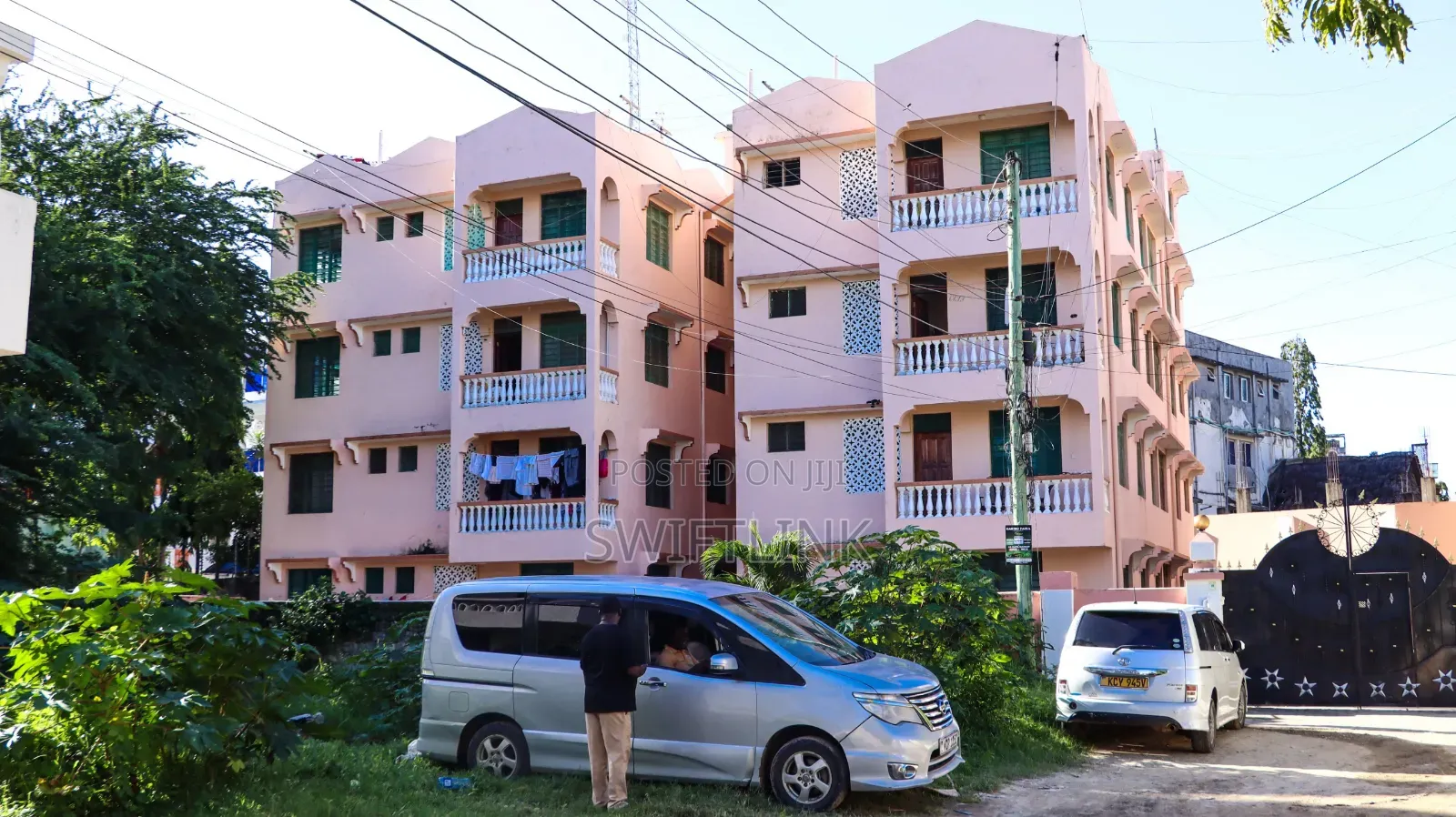 20bdrm Block of Flats in Mtwapa for sale