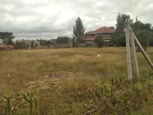 Half Acre Commercial Prime 1⁄4 Plot on Sale! Total Benedicta.