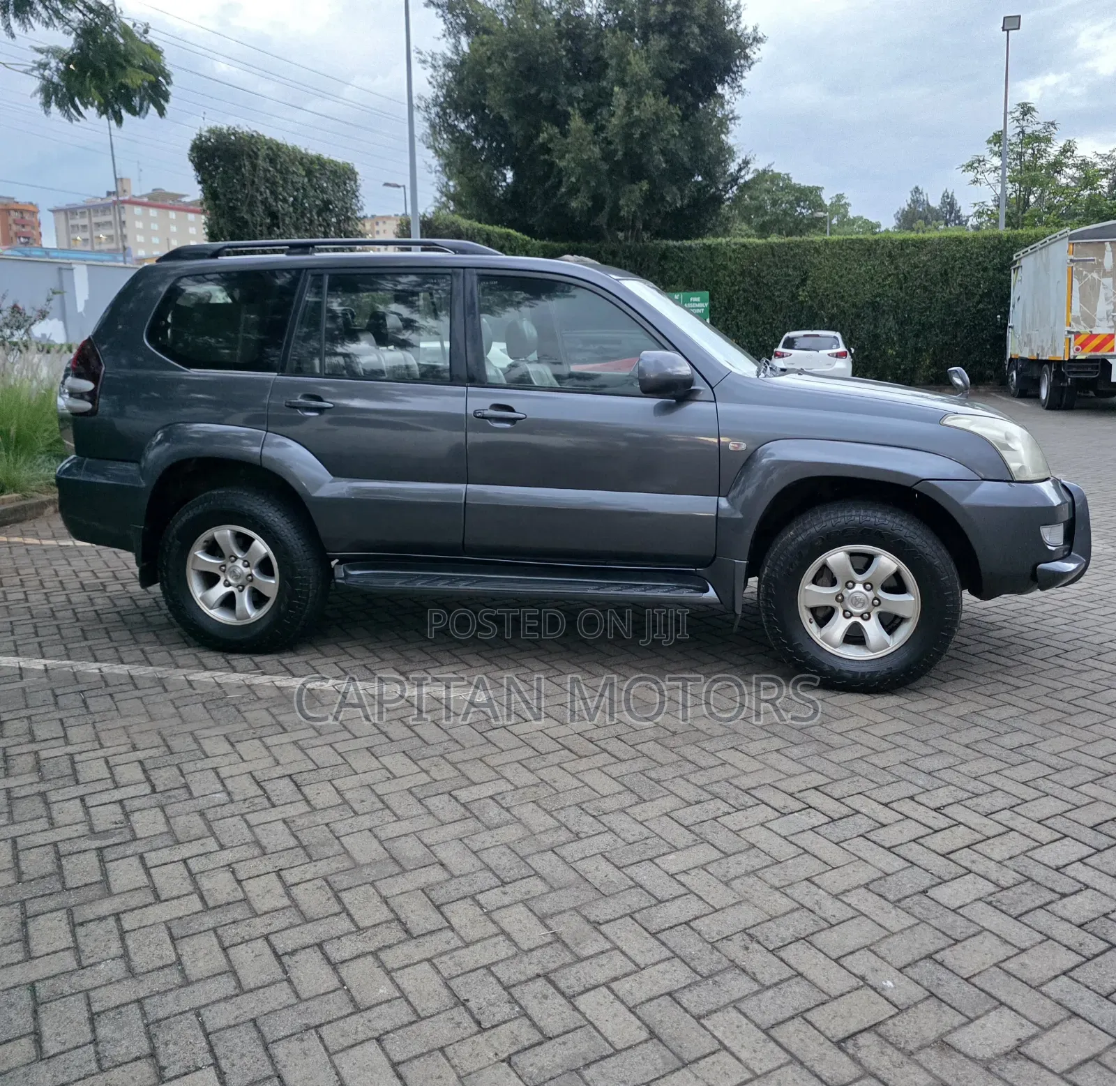 Toyota Land Cruiser Prado 3.4 5dr 2004 Gray