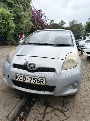 Toyota Vitz 2008 Pearl