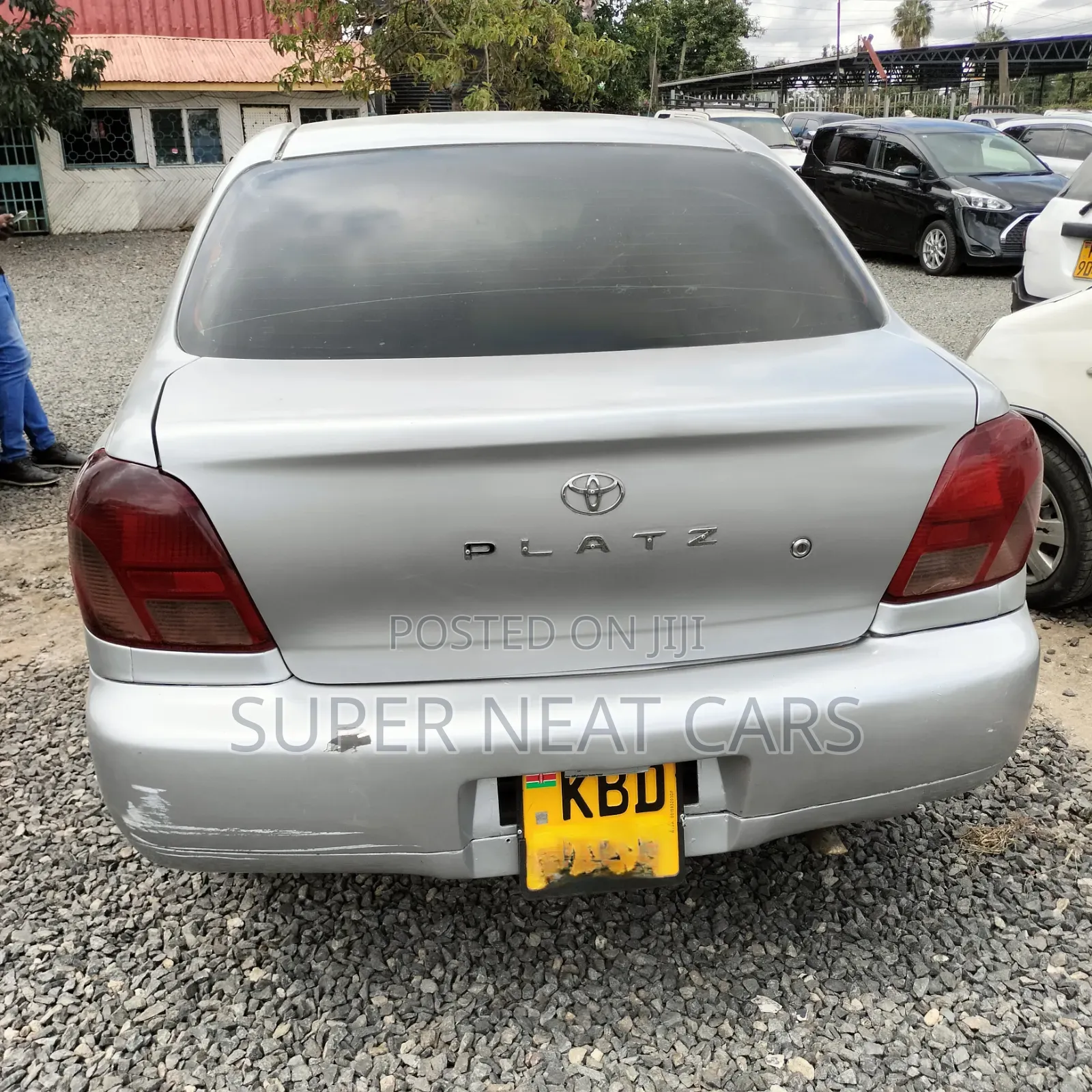 Toyota Platz 2001 Silver