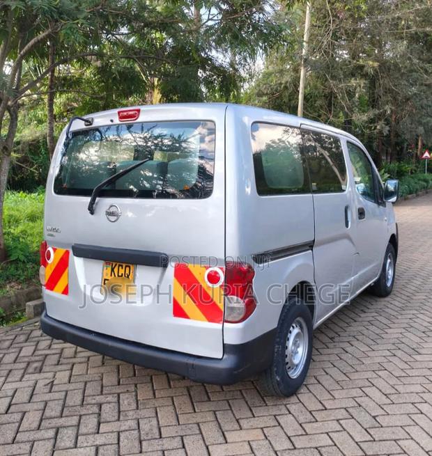 Nissan NV200 2010 Silver - thumbnail 5