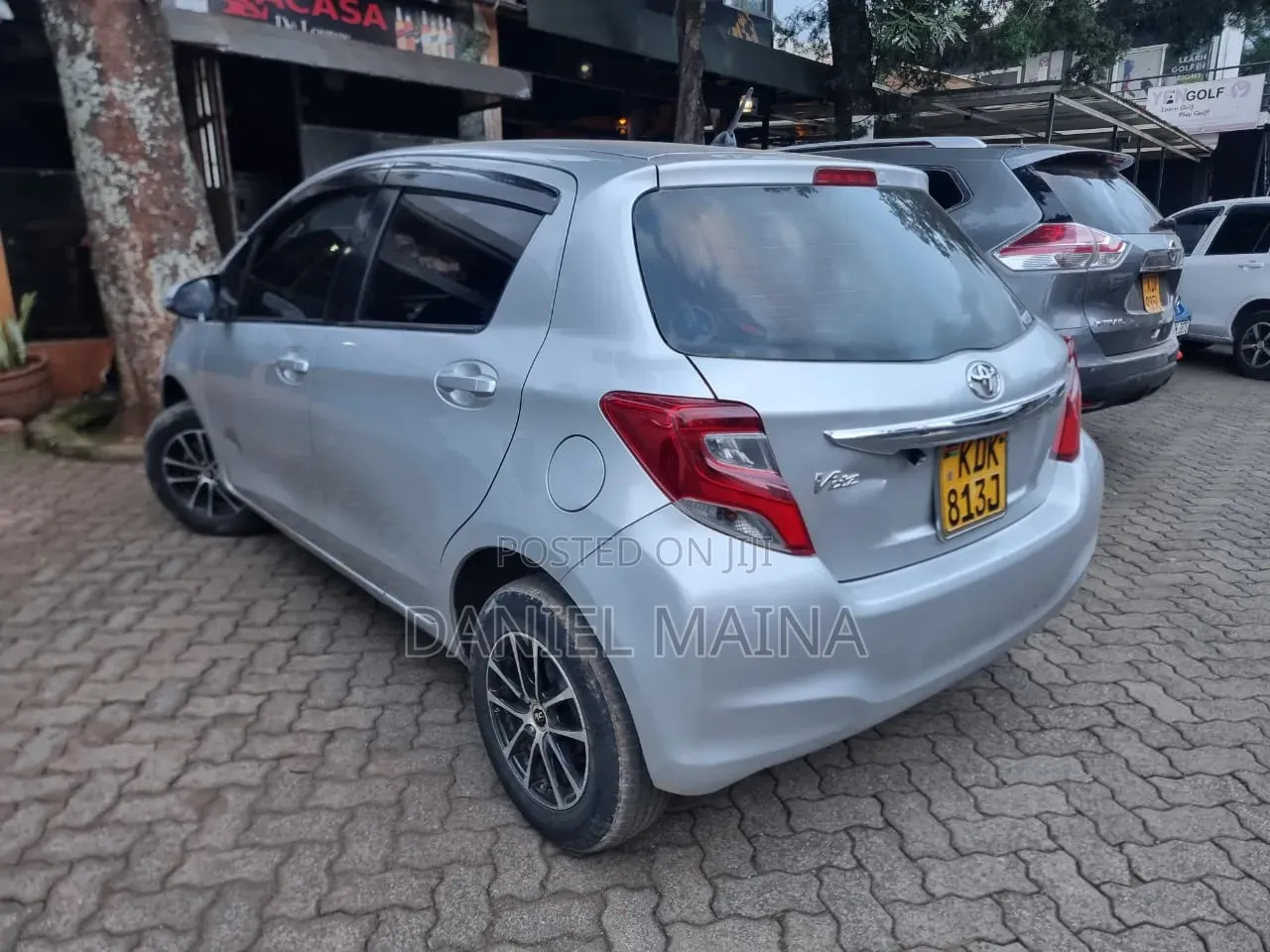 Toyota Vitz 2015 Silver