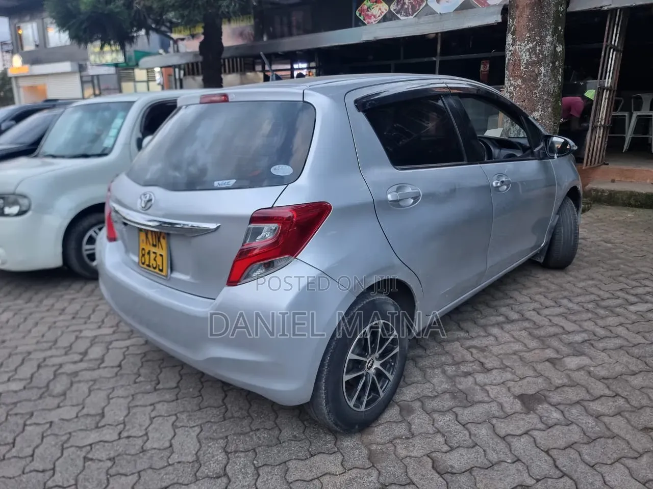 Toyota Vitz 2015 Silver