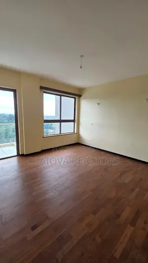 4bdrm Duplex in Spring Valley for sale