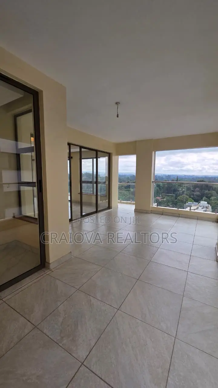 4bdrm Duplex in Spring Valley for sale