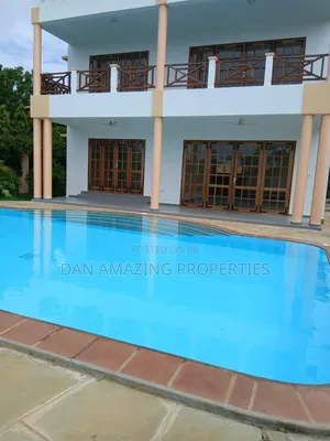 3bdrm Villa in Diani On 1/4 Acre for sale