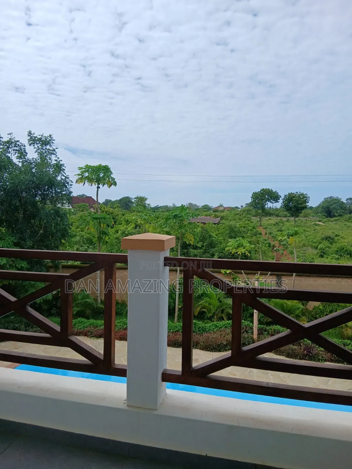 3bdrm Villa in Diani On 1/4 Acre for sale