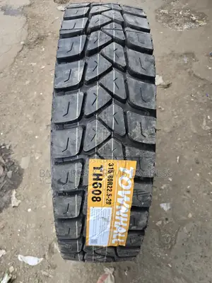 315 /80 R22. 5 Townhall Tires (Diff)