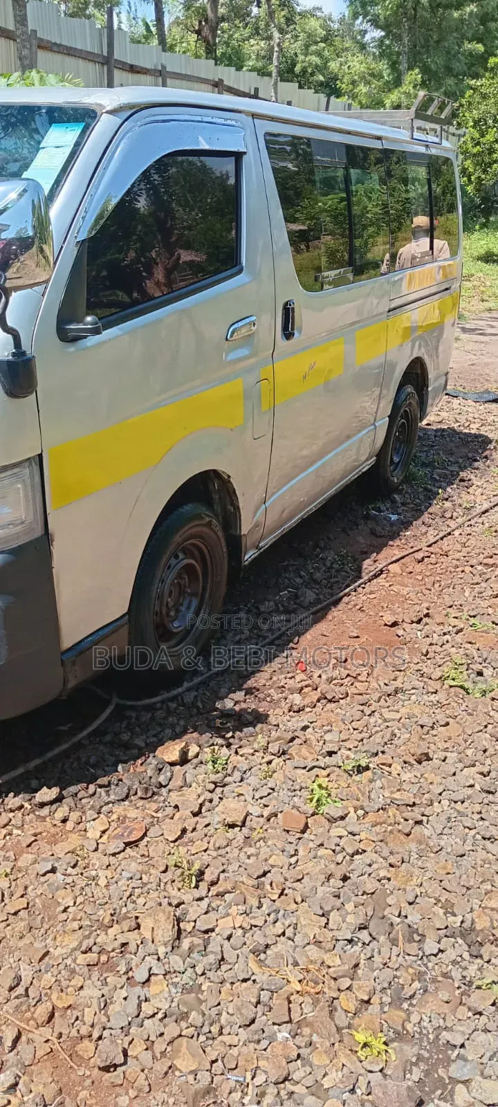 Toyota HiAce 2012 Silver