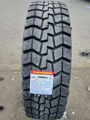 315 /80 R22. 5 Roadshine Tires (Diff)