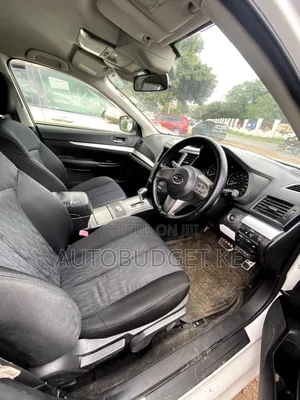 Subaru Legacy 2.5i 2013 White