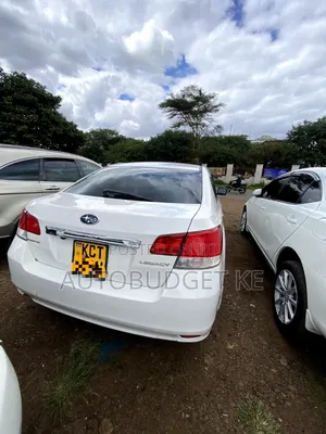 Subaru Legacy 2.5i 2013 White