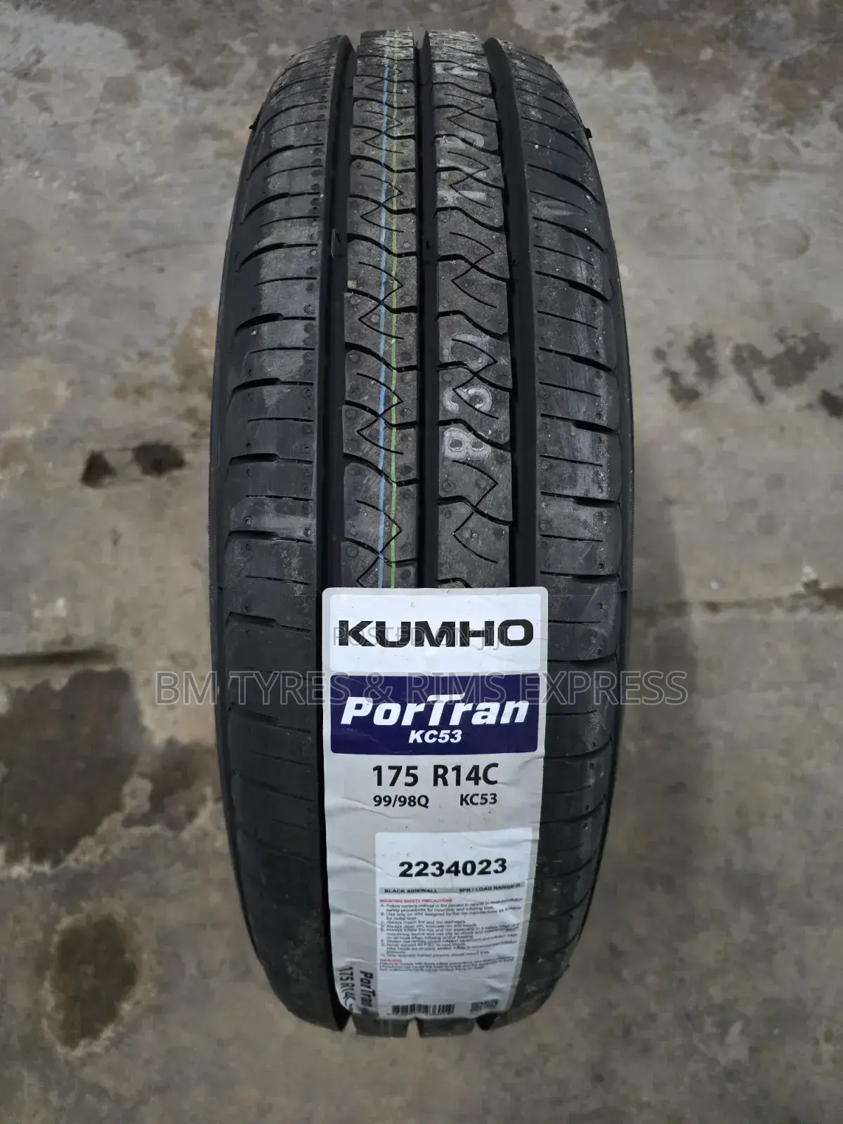 175 R14 Khumo Tires.