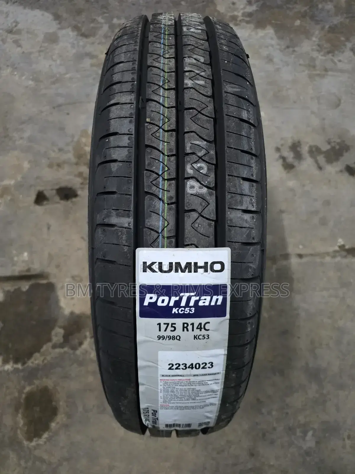 175 R14 Khumo Tires.