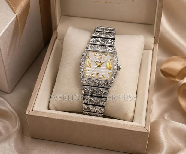 *New Ladies Watch 1037 - thumbnail 2