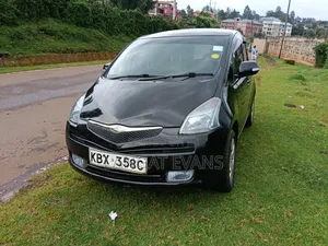 Toyota Ractis 1.3 FWD 2006 Black