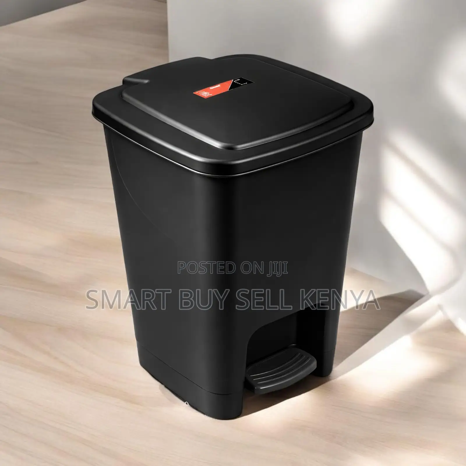 Convenient Size Protective Cover 30l Hard Plastic Step Pedal Waste Bin