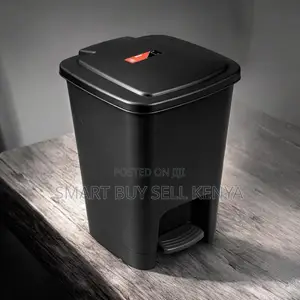 Smart Utility Lightweight Design 30l Hard Plastic Step Pedal Waste Bin