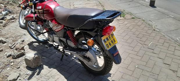 TVS HLX Plus ES 2020 Red - thumbnail 2