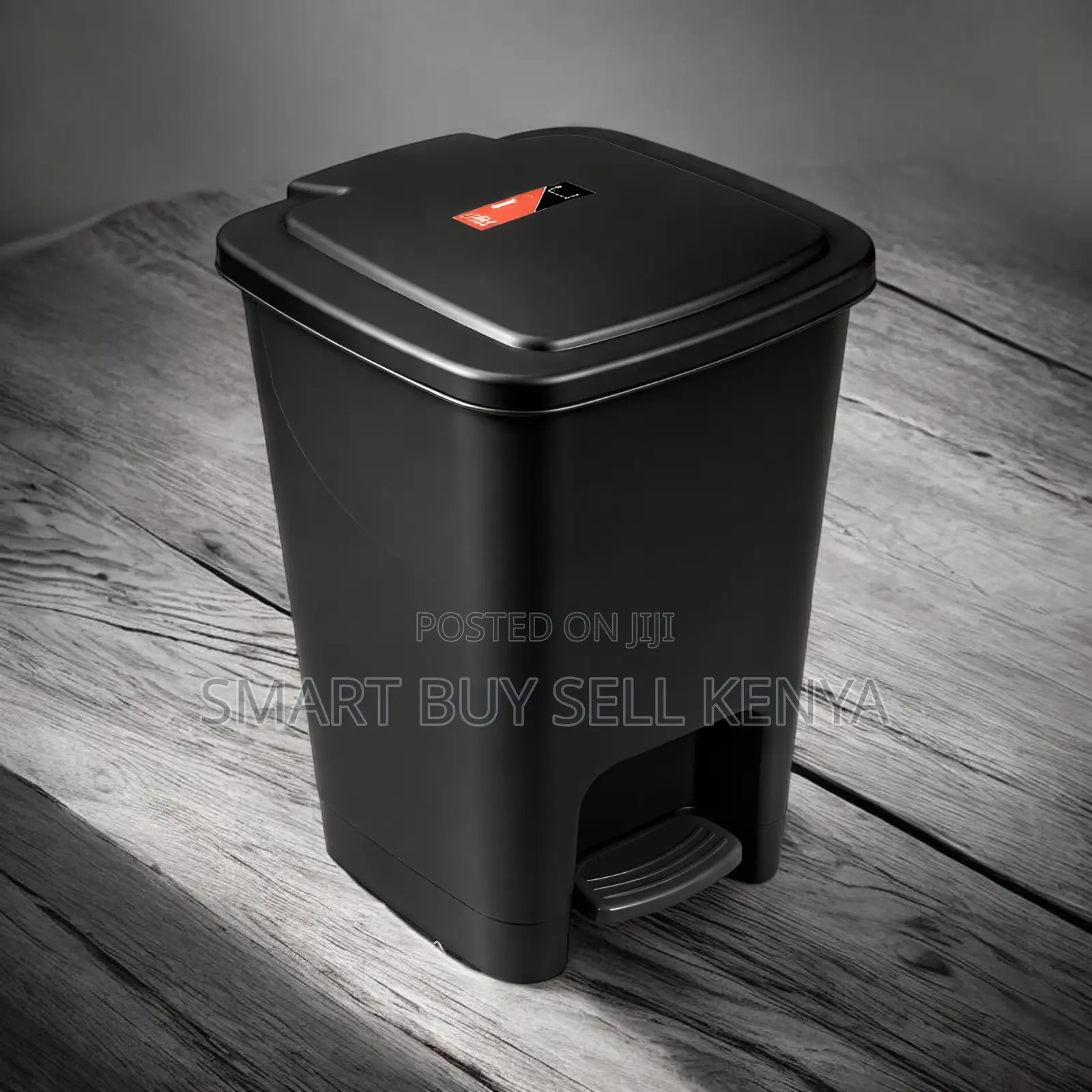 Strong Frame Long Durability 30l Hard Plastic Step Pedal Waste Bin