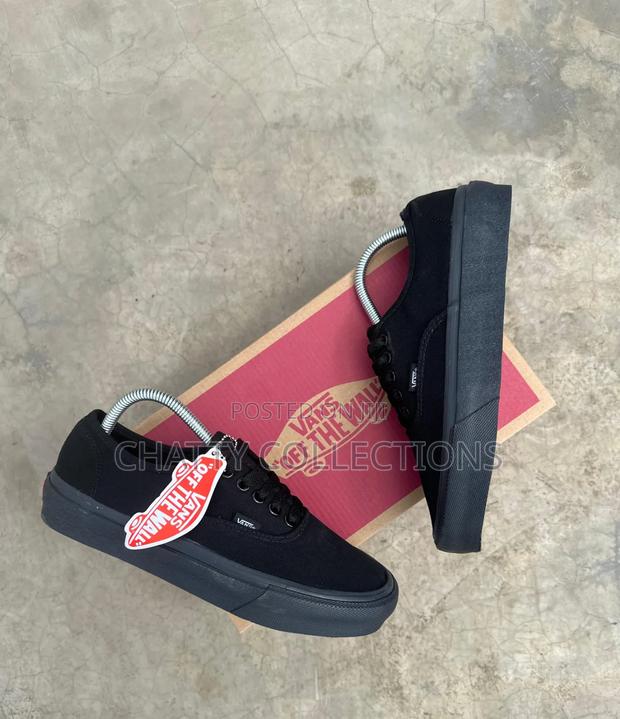Plain Black Unisex Vans Shoes Sizes 38 to 45