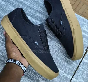 Black and Brown Unisex Vans Shoes Sizes 38 to 45
