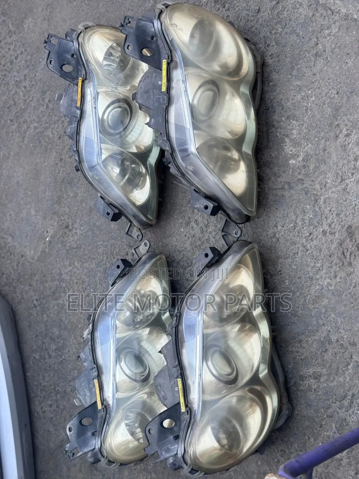 Toyota Mark X-Japan Headlights