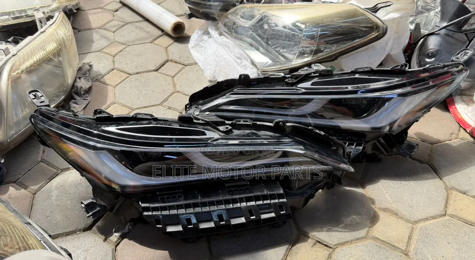 Harrier 2020 X-Japan Headlights