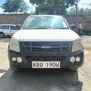 Isuzu D-MAX 2011 White