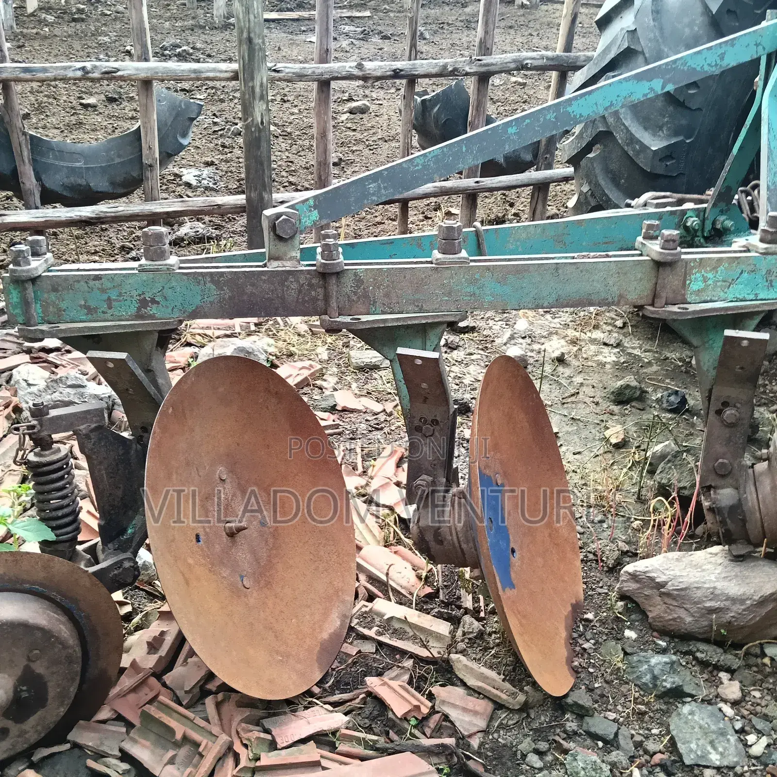 Quick Sale Case 3 Jx 75t in Excellent Condition/Nardi 3disc Plough