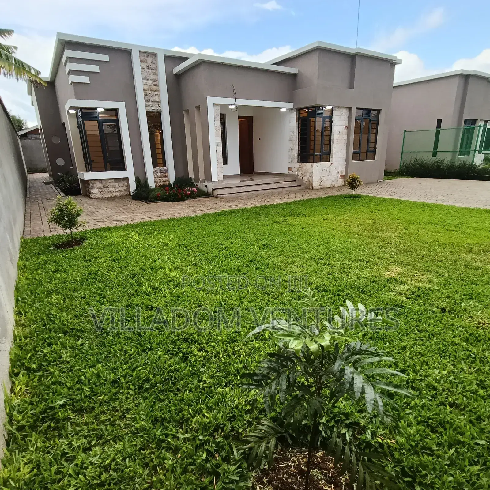 3bdrm Townhouse/Terrace in Nakuru Town East for sale
