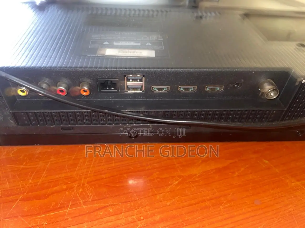 43’’ Vitron Tv
