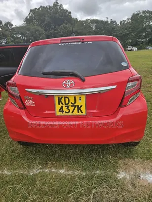 Toyota Vitz 2017 Red