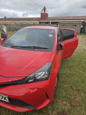Toyota Vitz 2017 Red