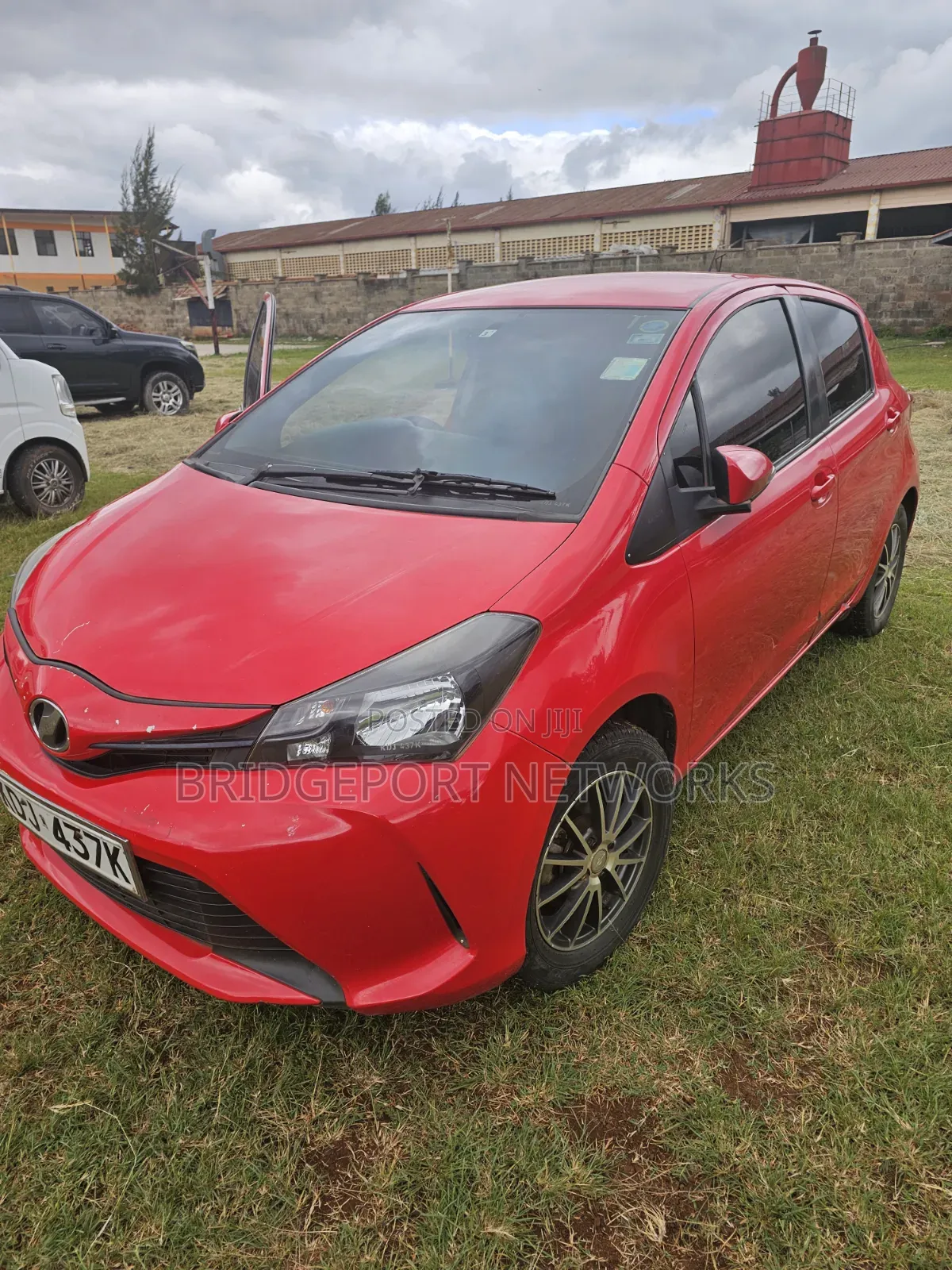 Toyota Vitz 2017 Red