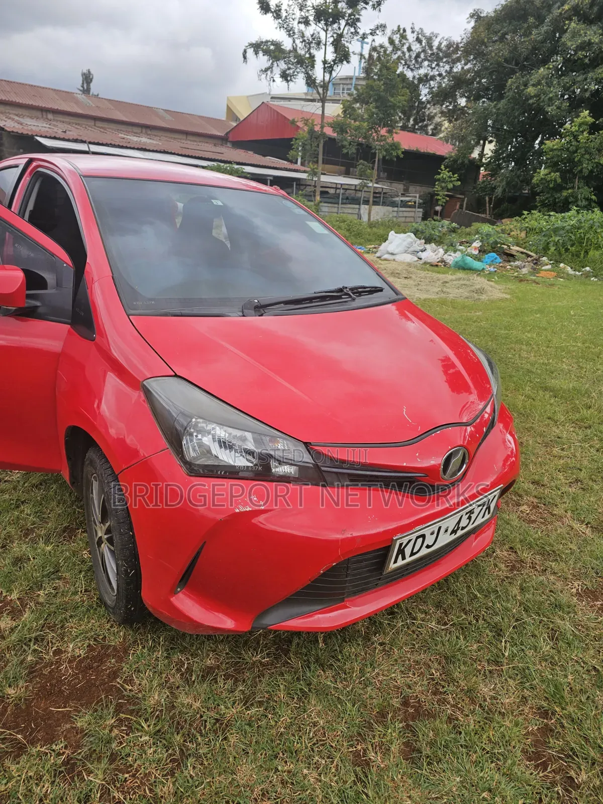 Toyota Vitz 2017 Red