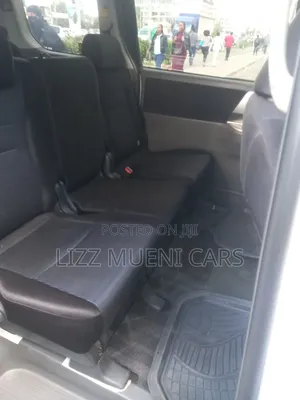 Toyota Voxy 2010 White