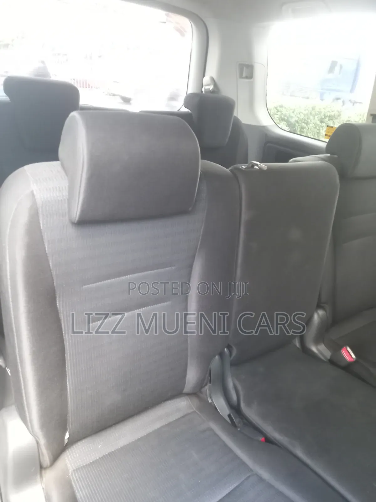 Toyota Voxy 2010 White