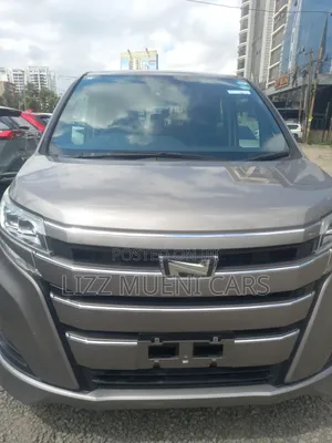 Toyota Noah 2.0 AWD (7 Seater) 2019 Brown