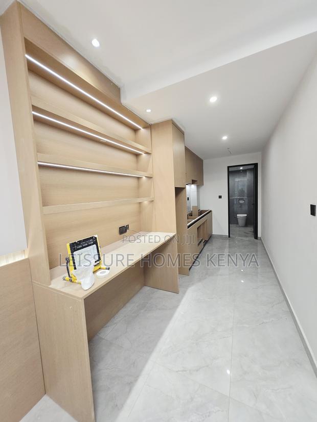 Studio Apartment in Spring Valley for sale - thumbnail 11