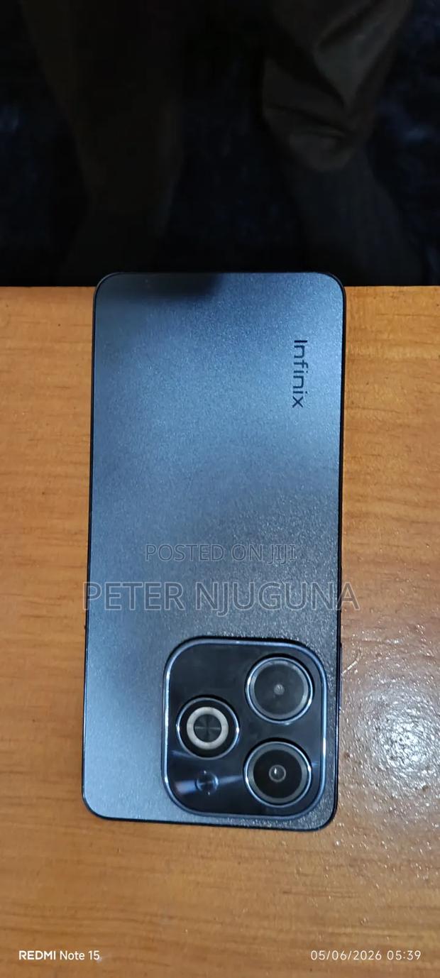 Infinix Hot 40i 128 GB Blue - thumbnail 3