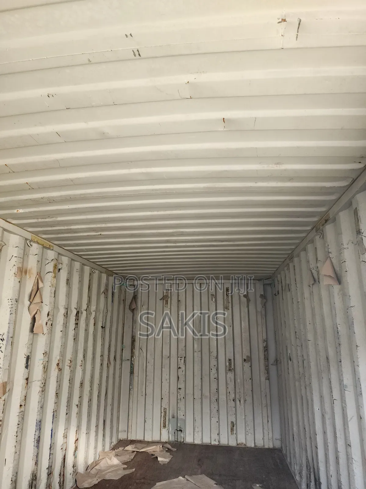 Like-New! 20ft Cleanest Shipping Containers in Kenya!